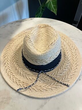 Lucky Brand Natural Straw Wide-Brim Hat with Navy Band